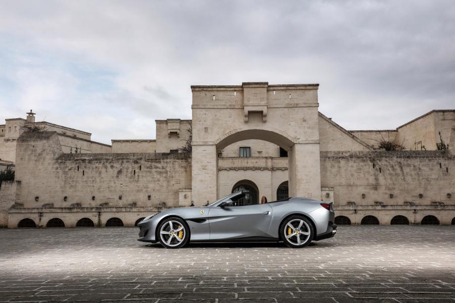 Ferrari Portofino 2017 года  (фото 97 из 115)